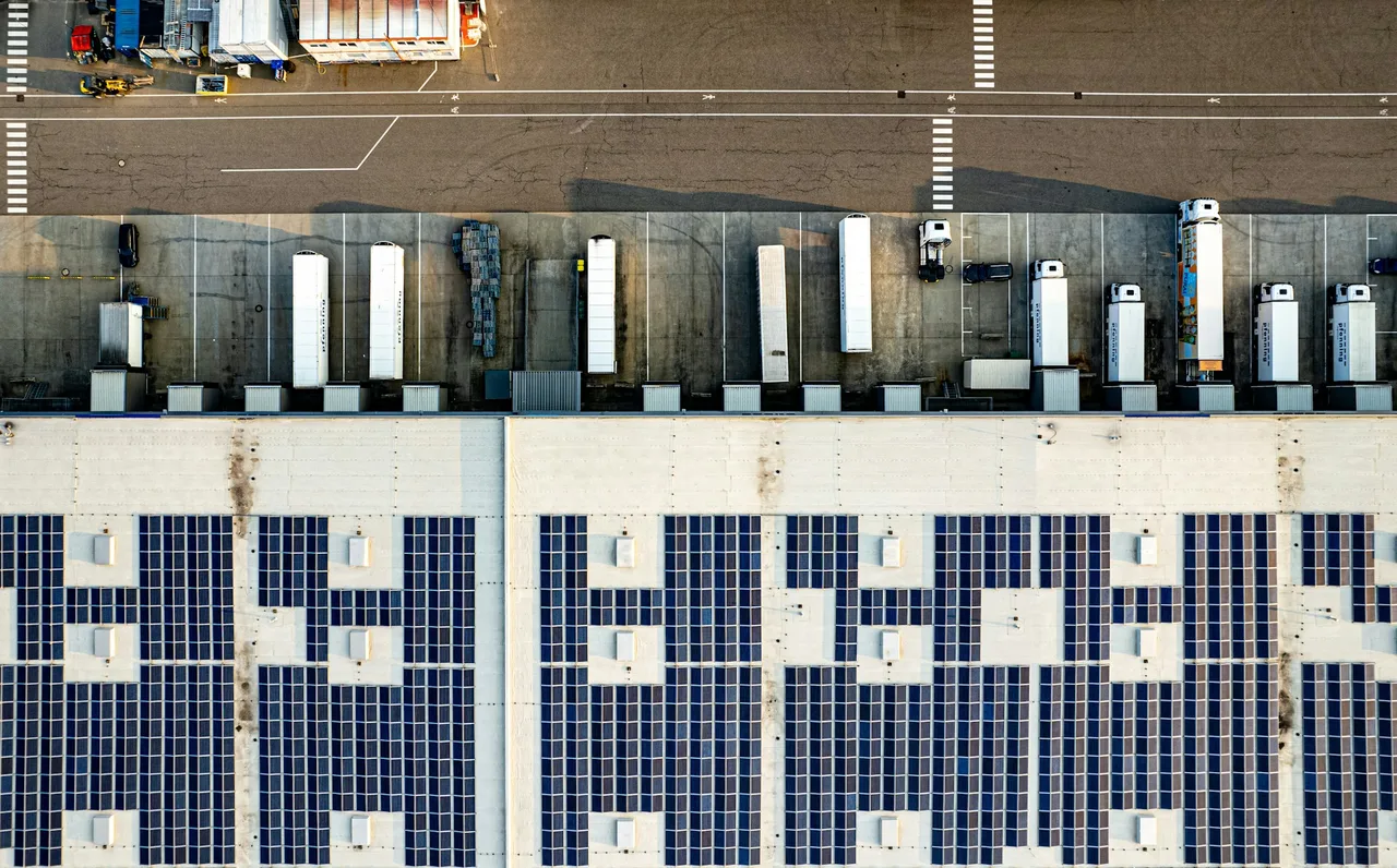 Commercial solar installation